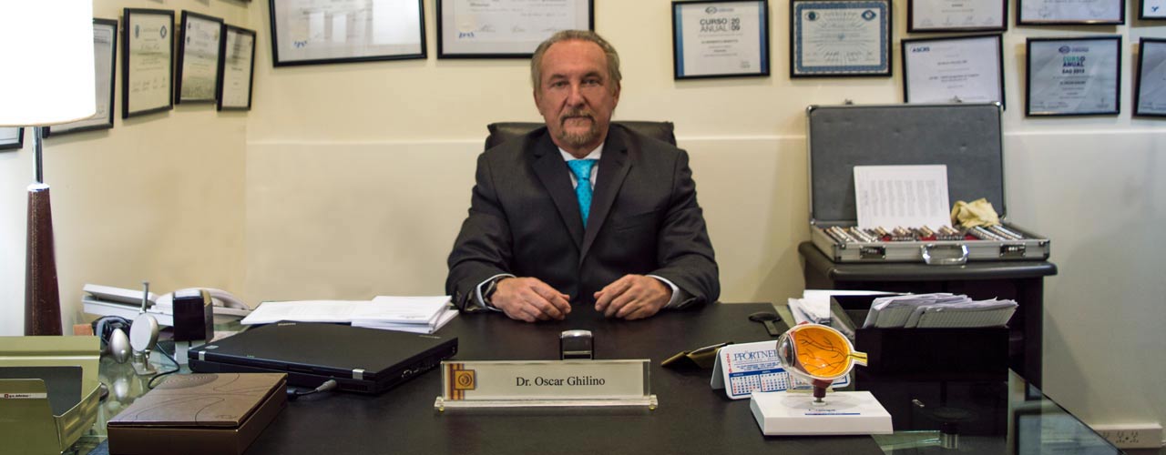 Dr. Oscar Ghilino, Oftalmologo, cirugia de ojos, Clinica Oftalmos